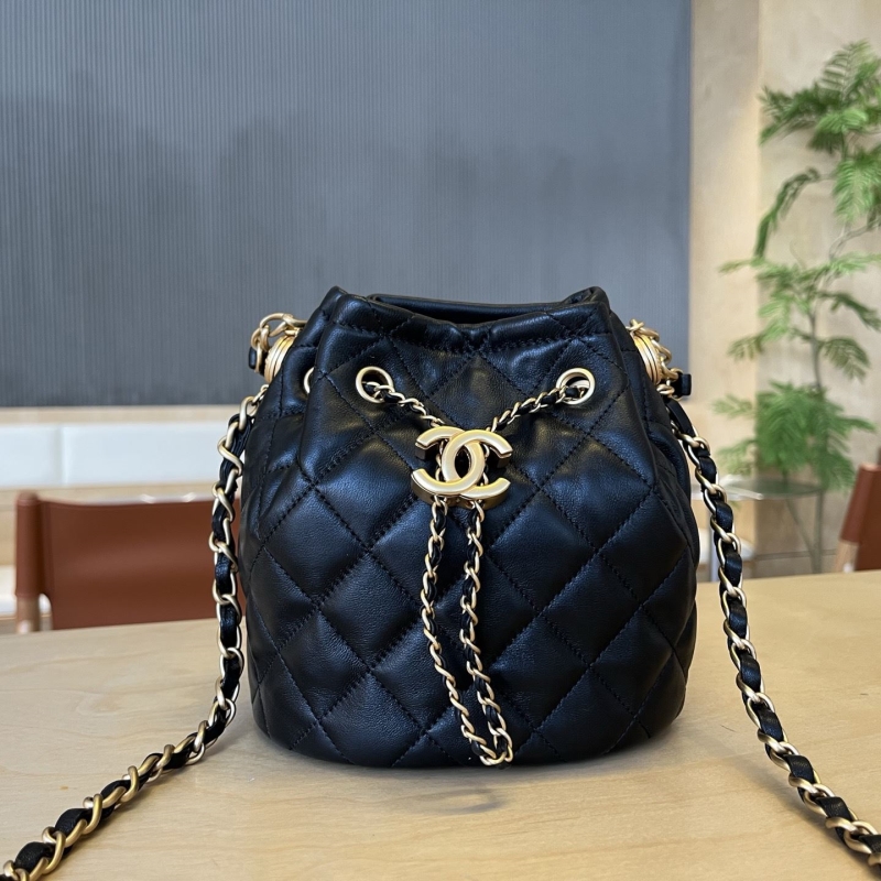 Ch**el bucket bags